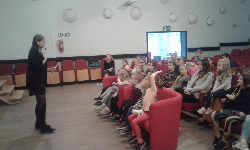 biblioteka tu mona wicej 2 24 20191007 1283981105